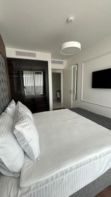 Grand Sapphire Resort Long Beach Trikomo Bagian luar foto