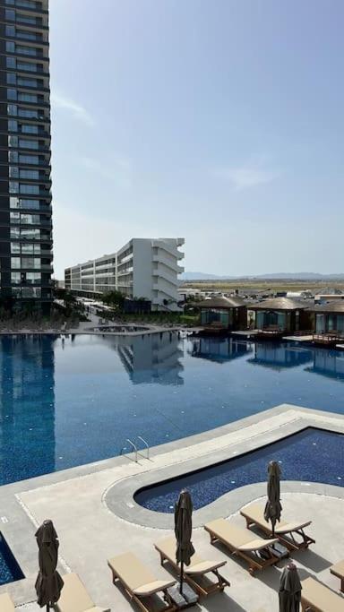 Grand Sapphire Resort Long Beach Trikomo Bagian luar foto